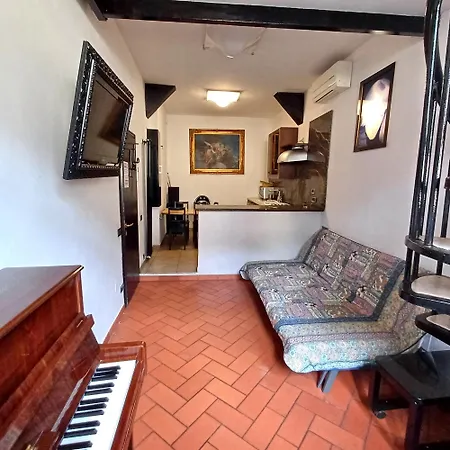 Pitti House Apartmán